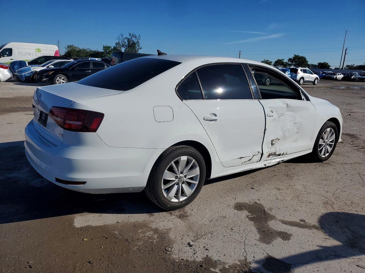 2016 VOLKSWAGEN JETTA