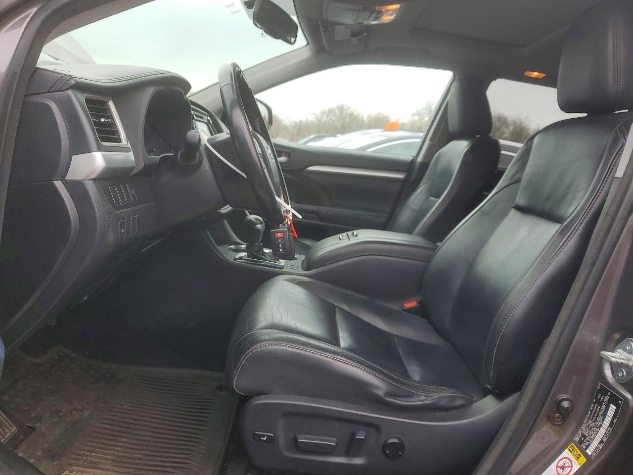2014 TOYOTA HIGHLANDER