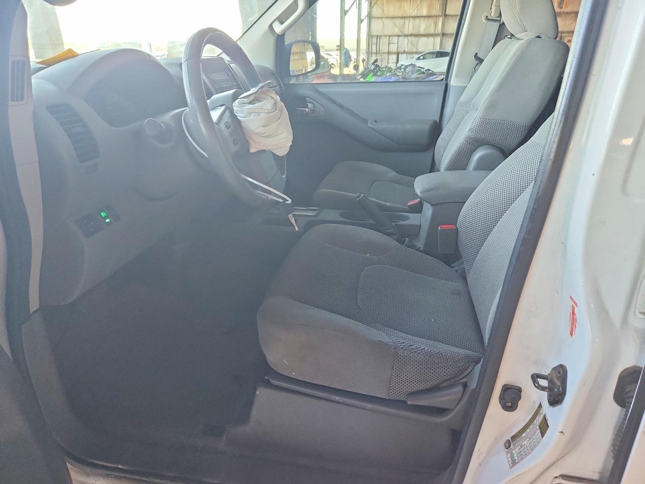 2012 NISSAN Frontier