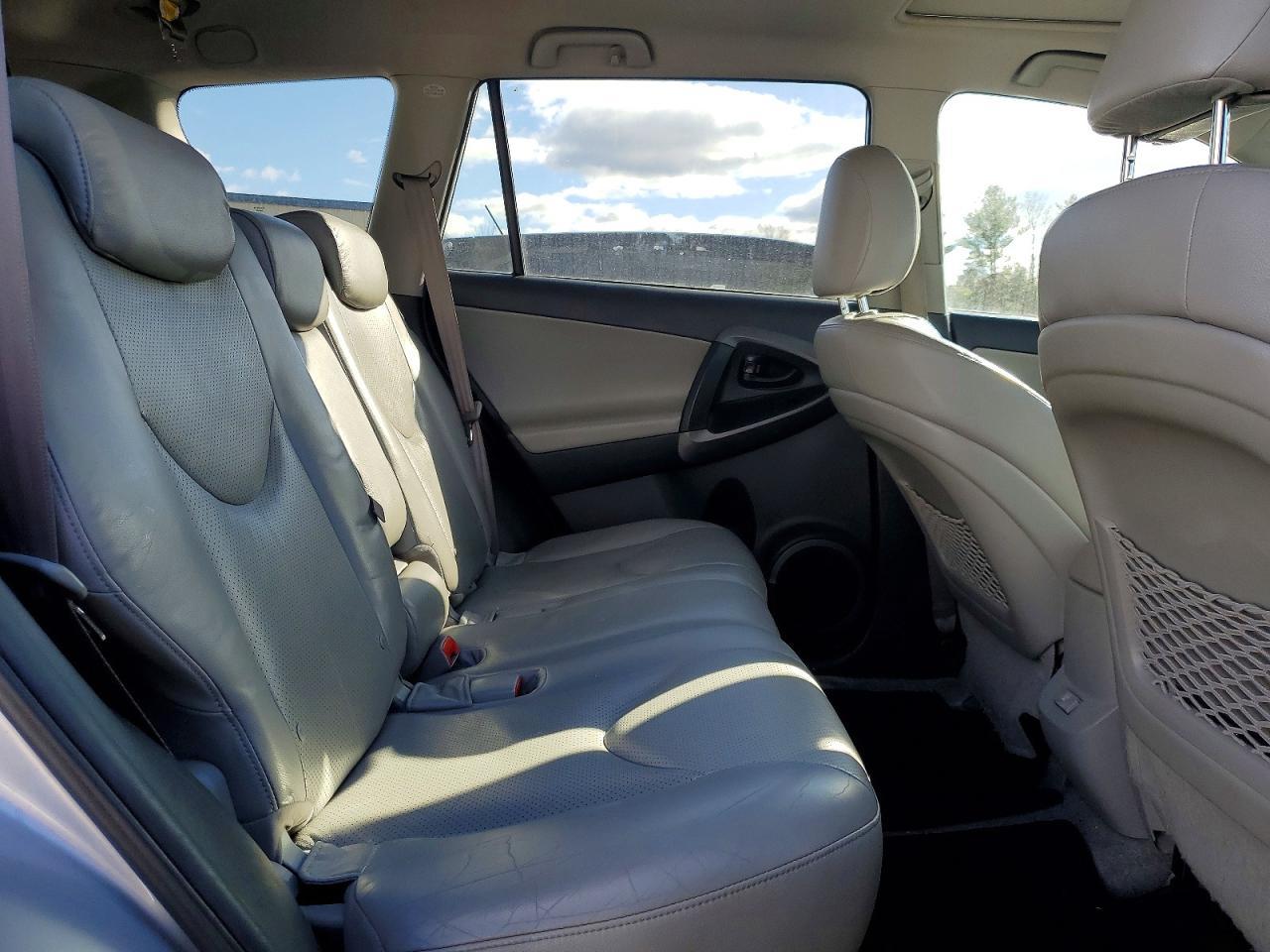 2009 TOYOTA RAV4