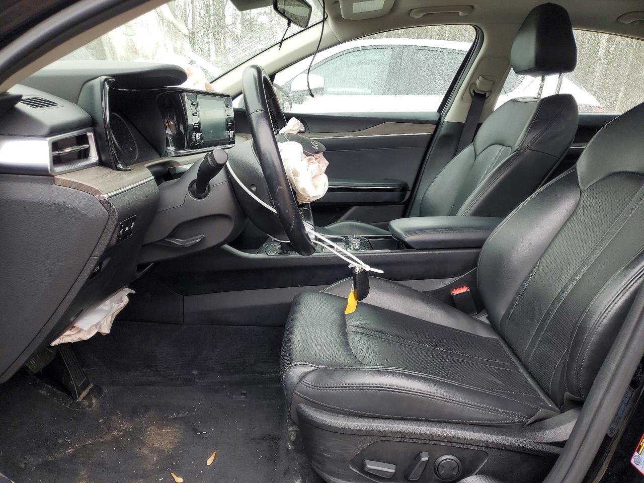 2022 KIA K5