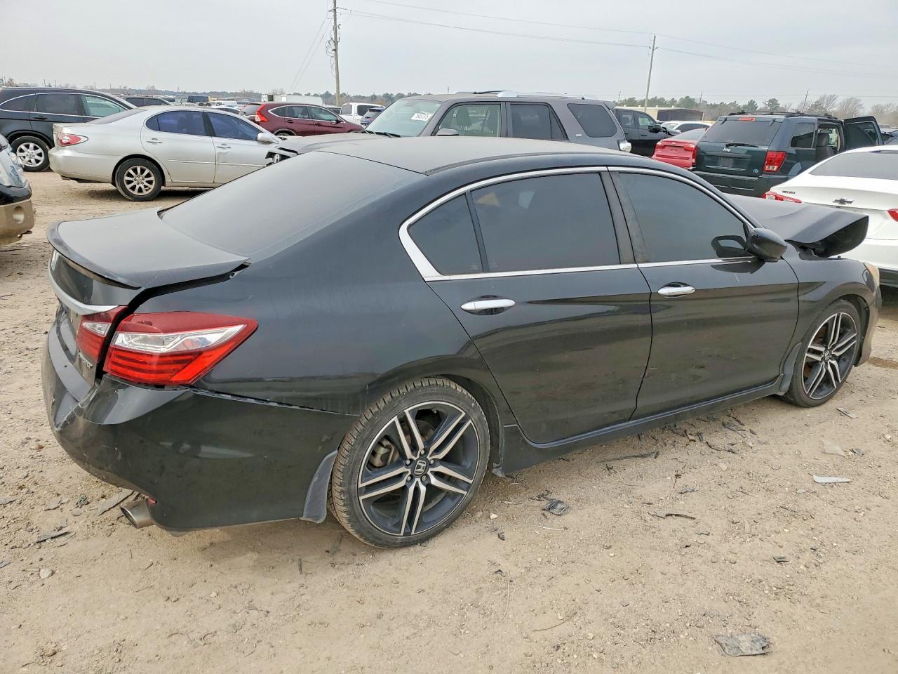 2017 HONDA ACCORD