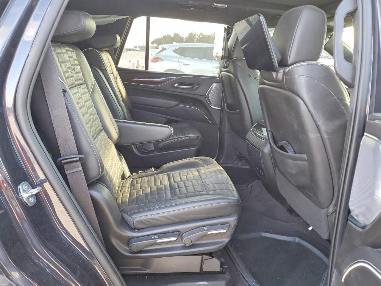 2022 CADILLAC ESCALADE