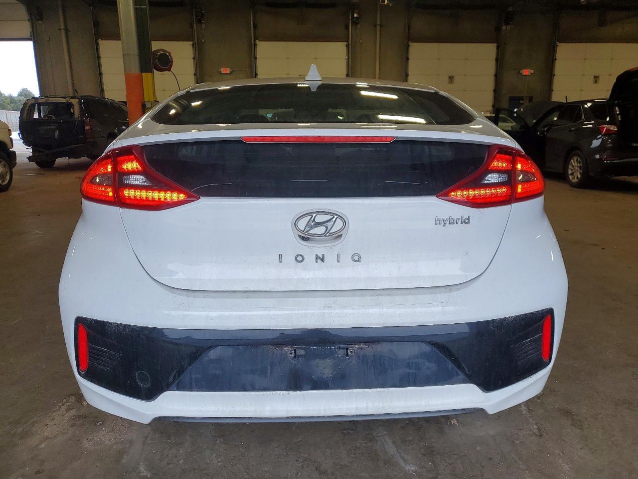2017 HYUNDAI Ioniq