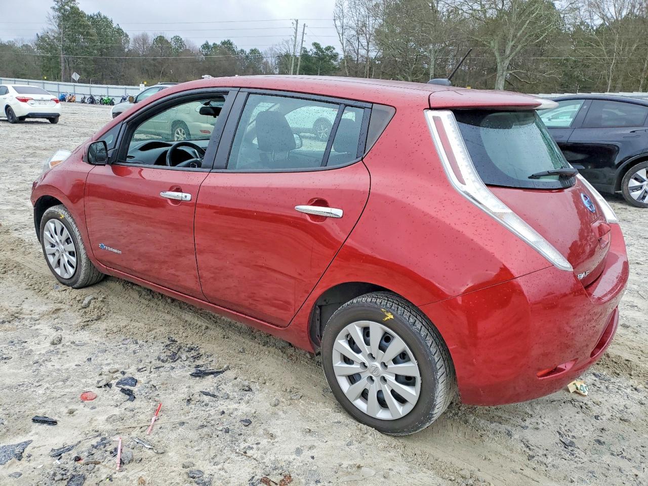 2015 NISSAN LEAF