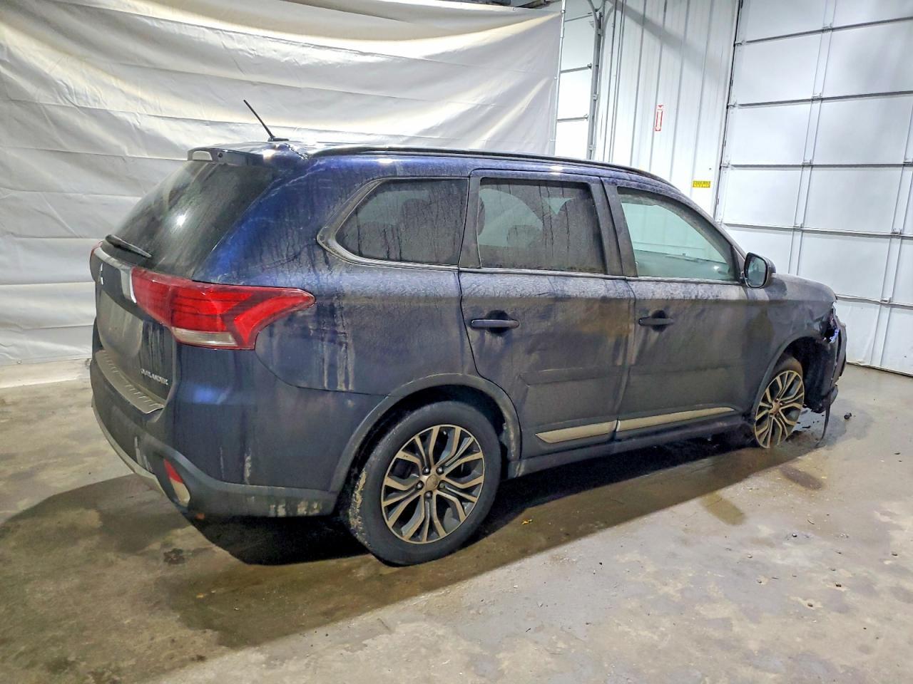 2016 MITSUBISHI outlander