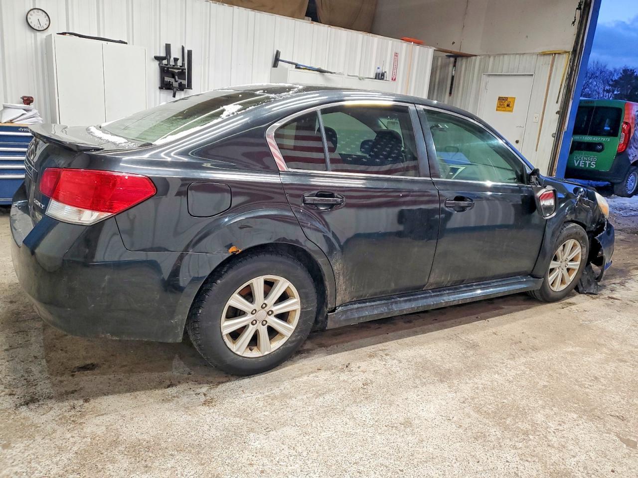 2010 SUBARU Legacy