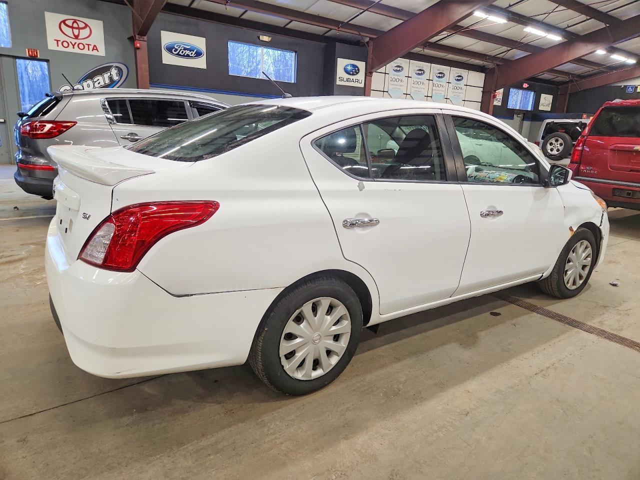2017 NISSAN VERSA