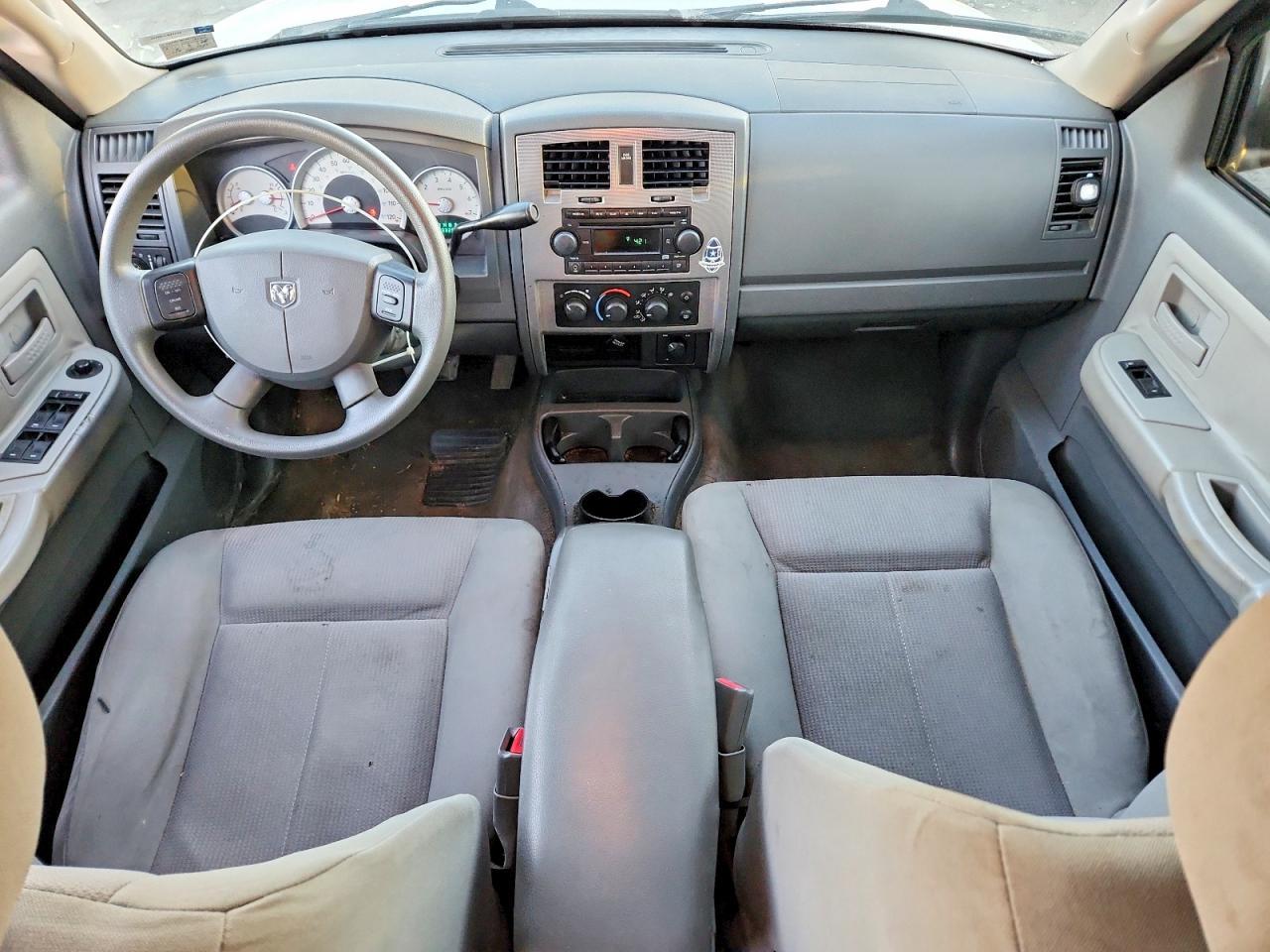 2006 DODGE Dakota