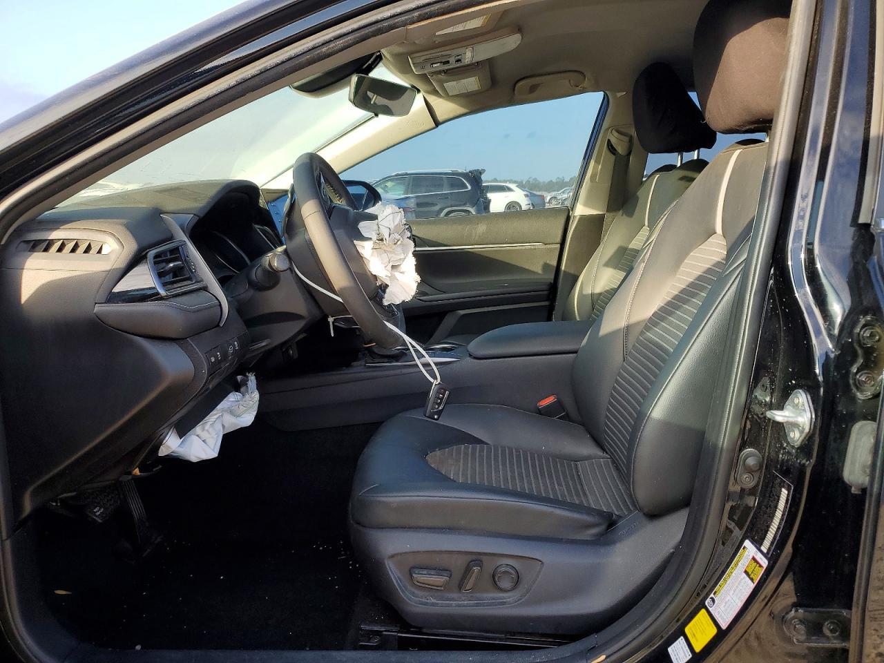 2023 TOYOTA CAMRY