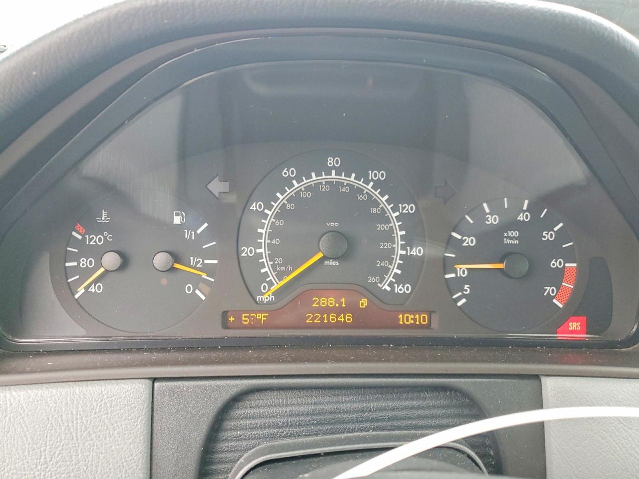 1999 MERCEDES-BENZ E-Class