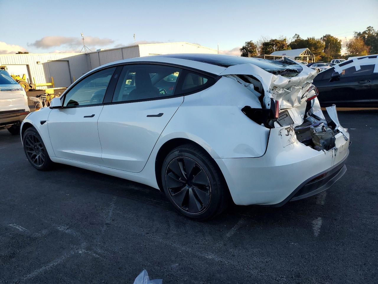 2024 TESLA MODEL 3