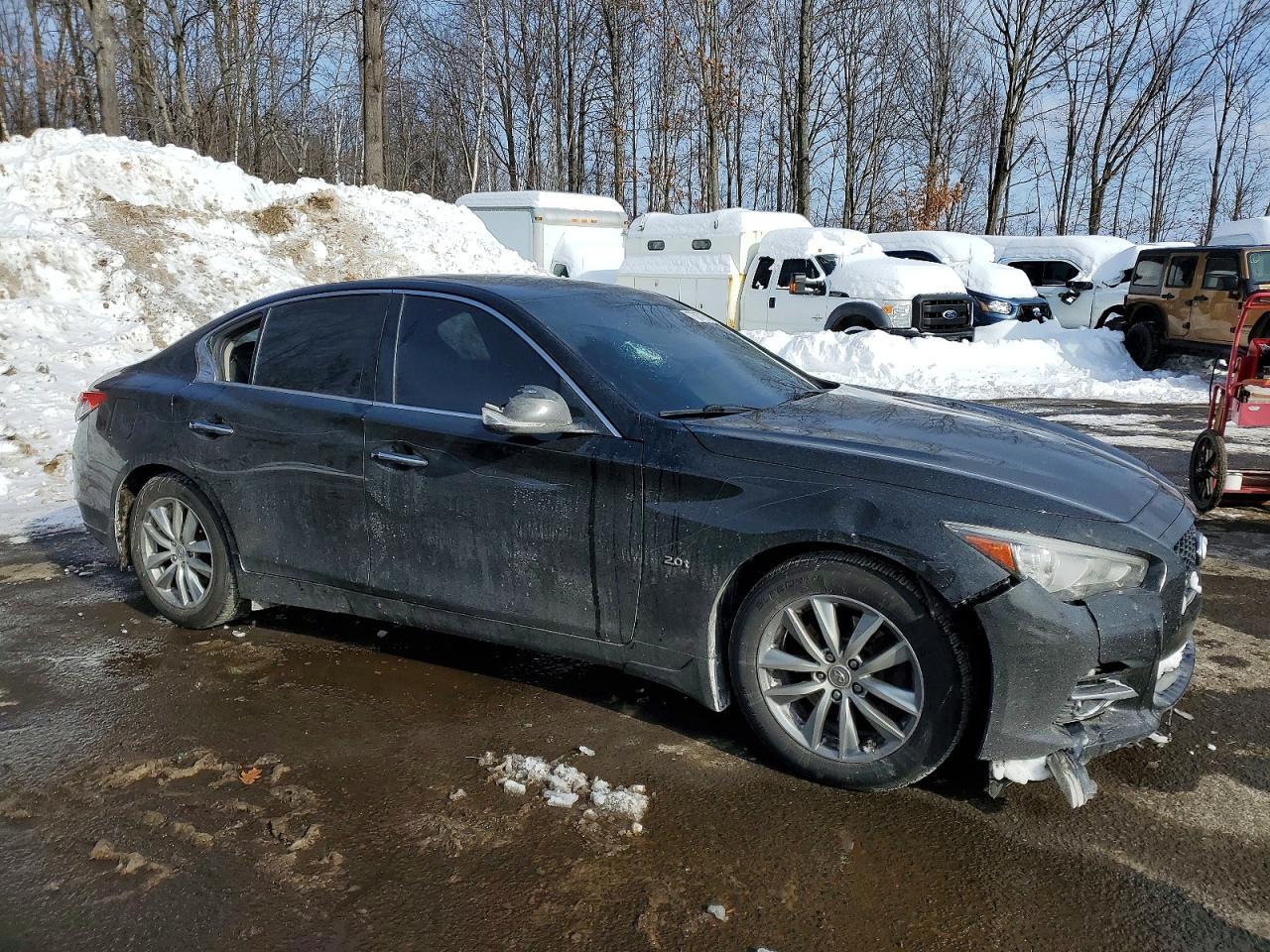 2016 INFINITI Q50