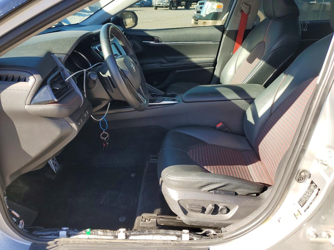 2020 TOYOTA CAMRY