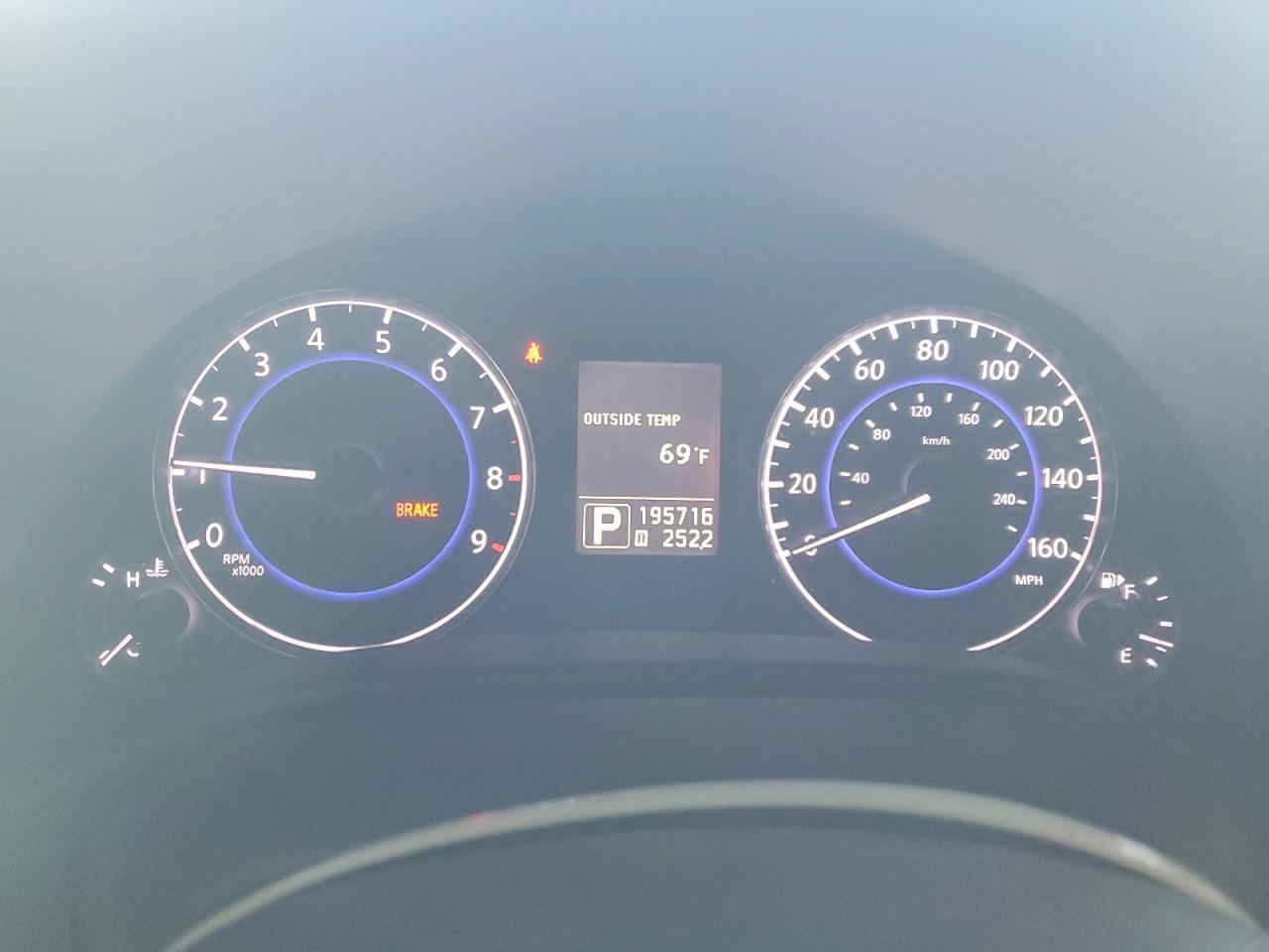 2011 INFINITI G37
