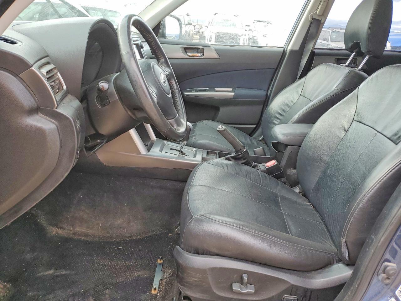 2011 SUBARU FORESTER