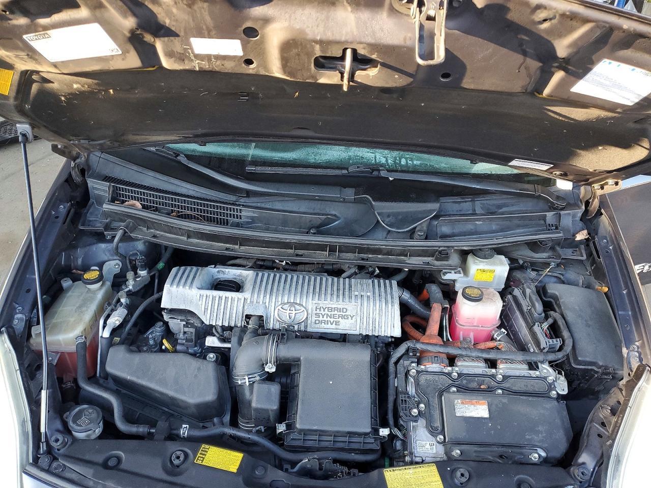 2014 TOYOTA PRIUS