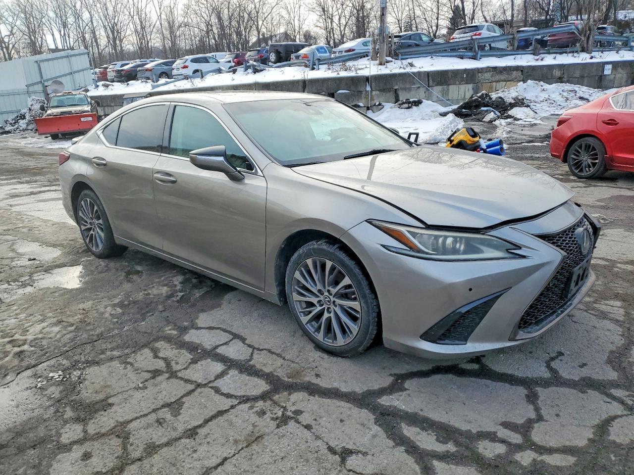2021 LEXUS ES 300H