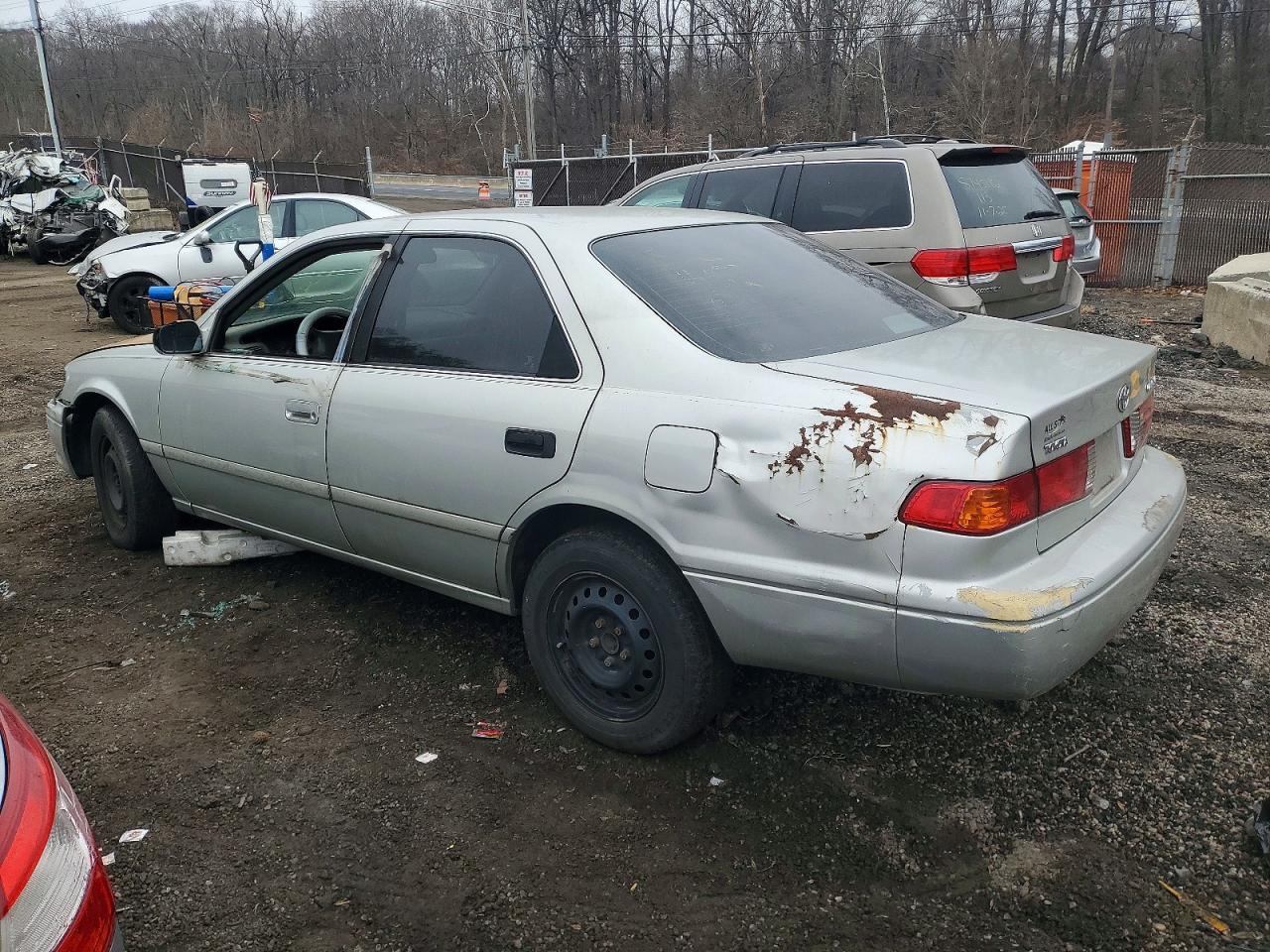 2000 TOYOTA CAMRY