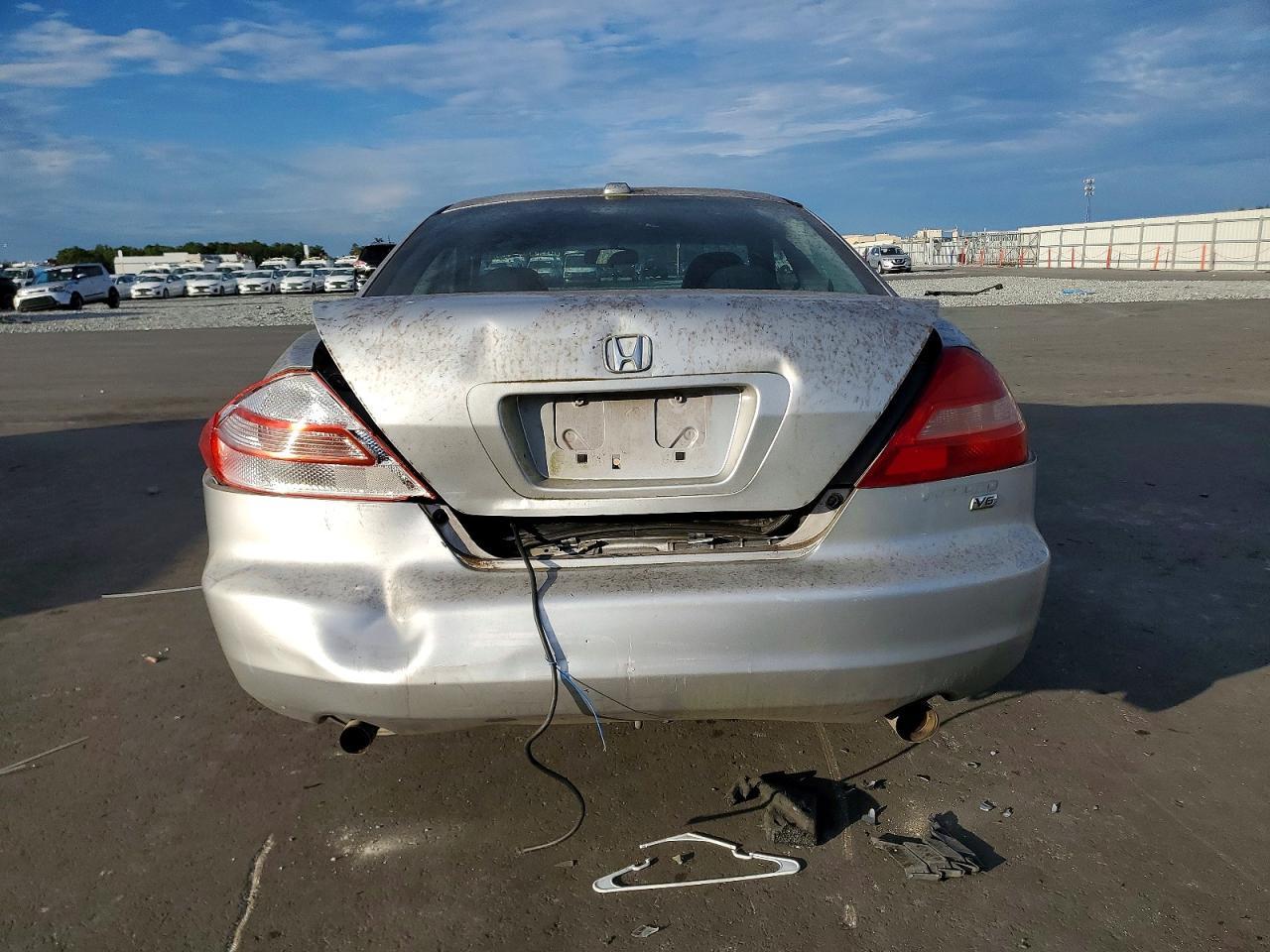 2004 HONDA ACCORD