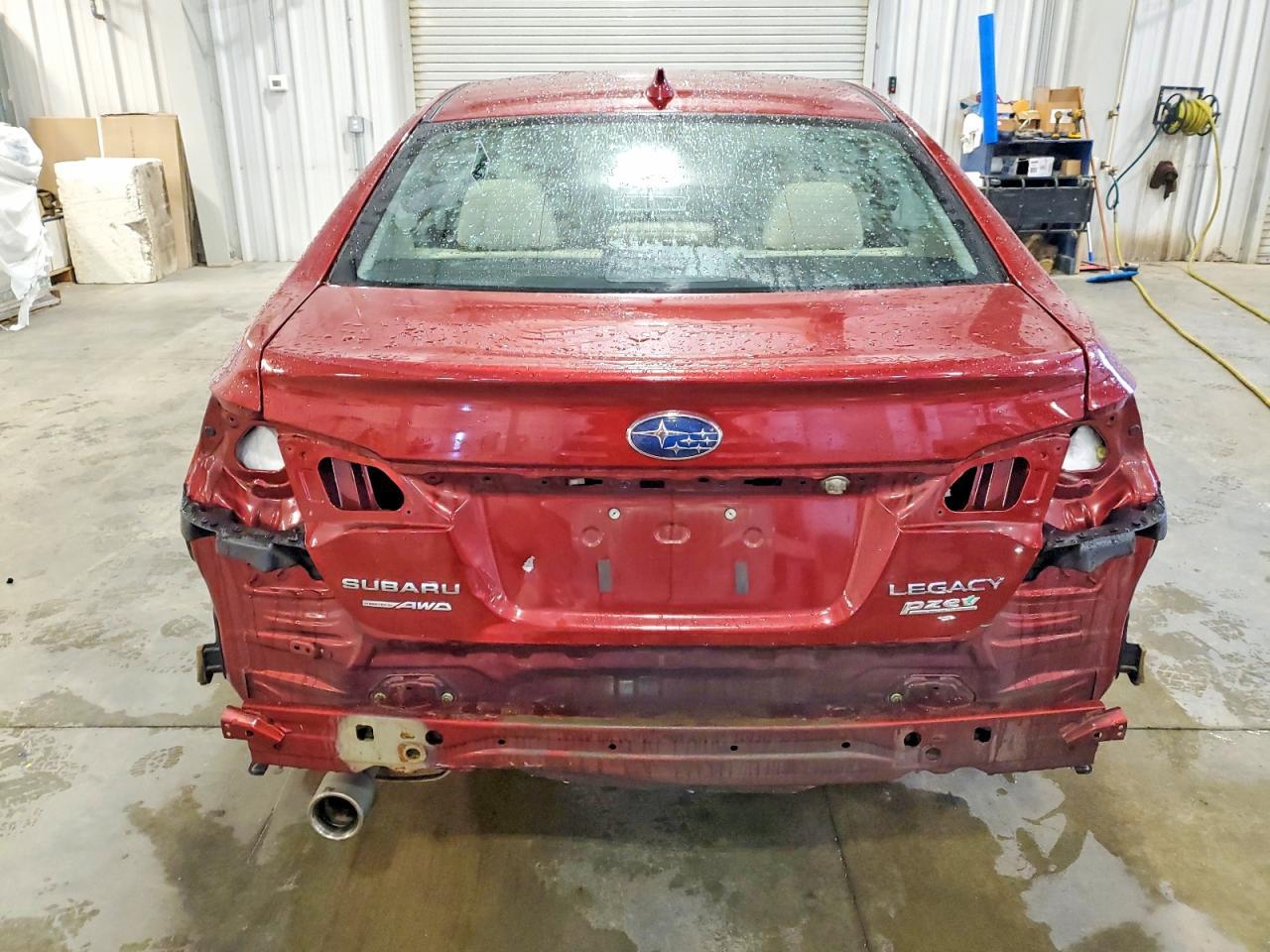 2017 SUBARU Legacy