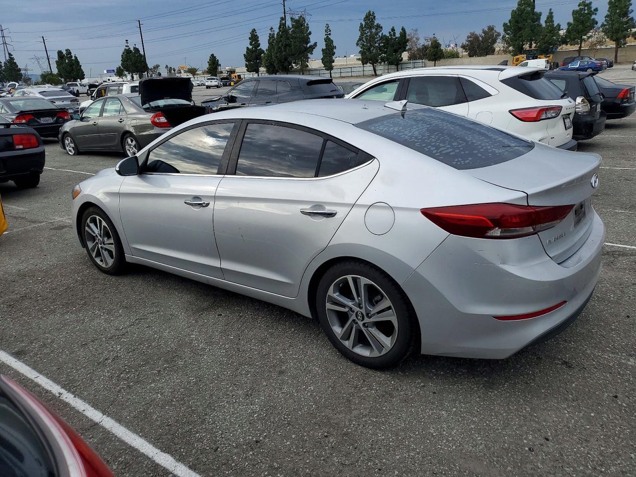 2017 HYUNDAI ELANTRA