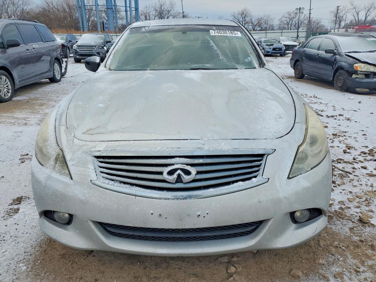 2011 INFINITI G37