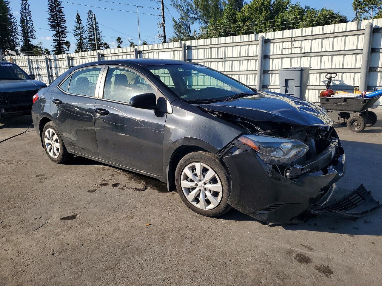 2016 TOYOTA COROLLA