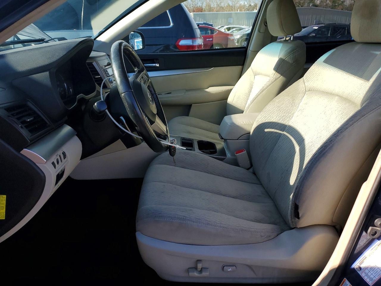 2010 SUBARU Outback