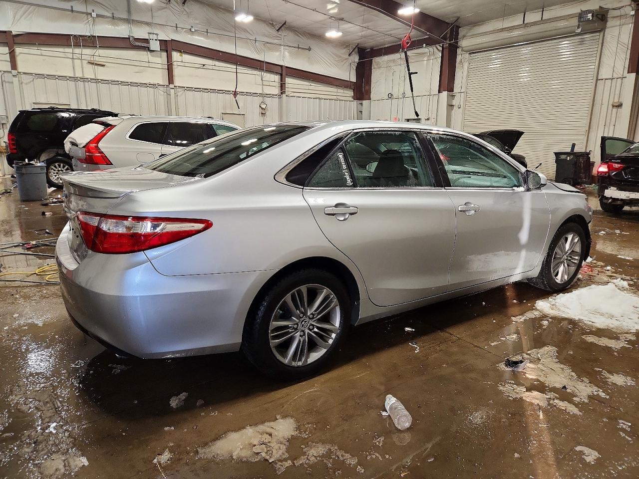 2016 TOYOTA CAMRY