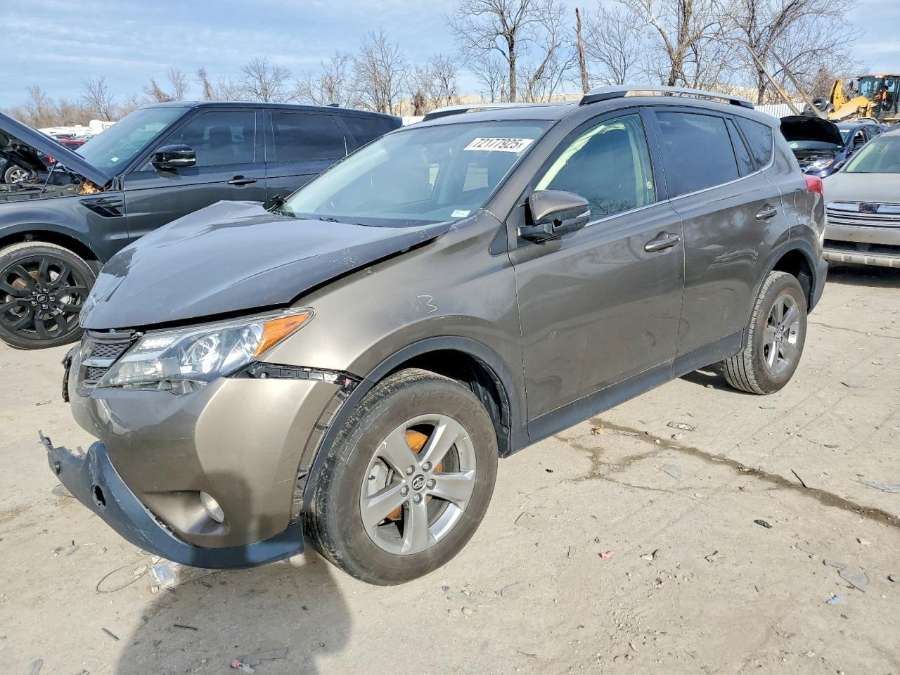 2015 TOYOTA RAV4