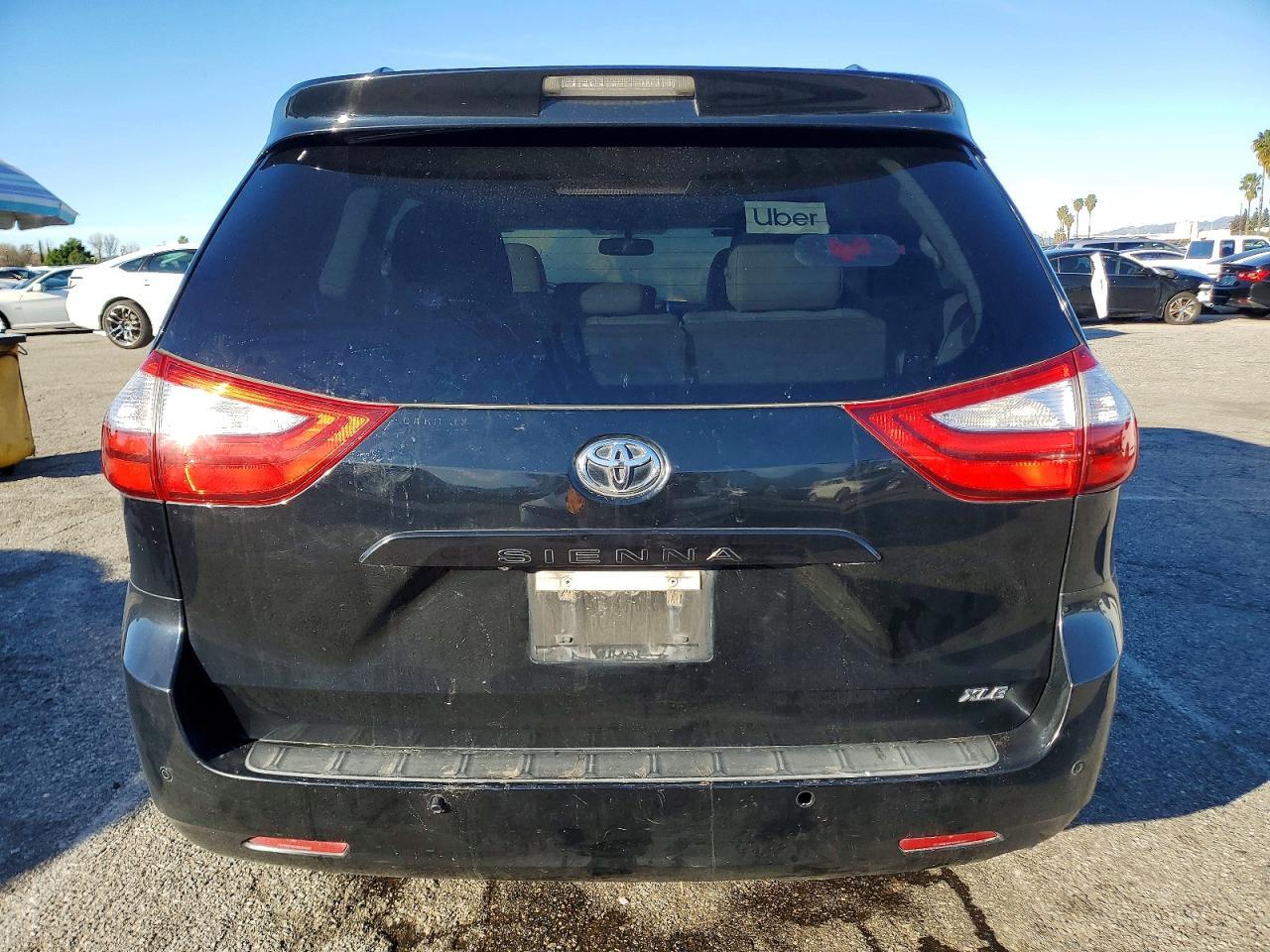 2015 TOYOTA SIENNA