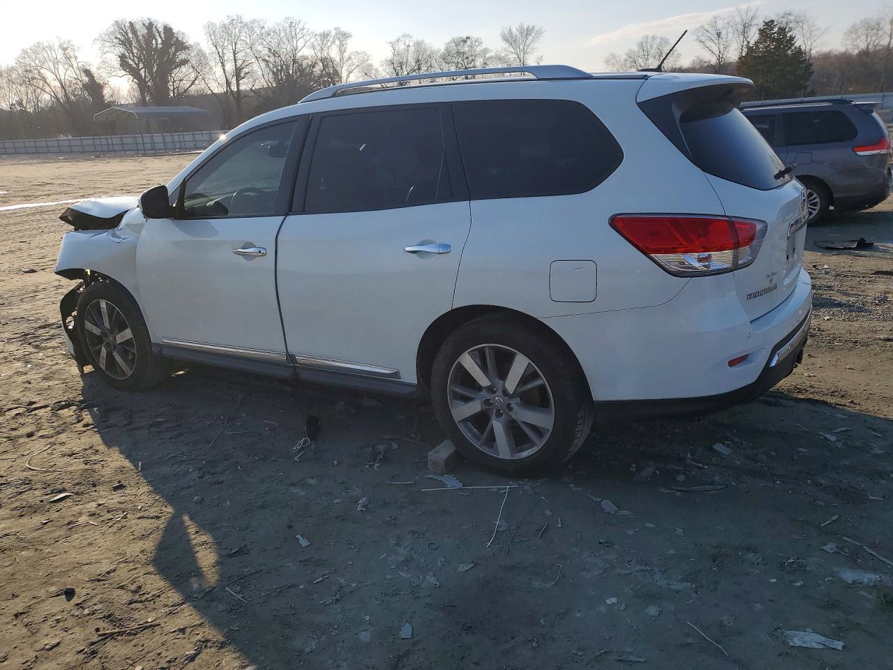 2013 NISSAN PATHFINDER