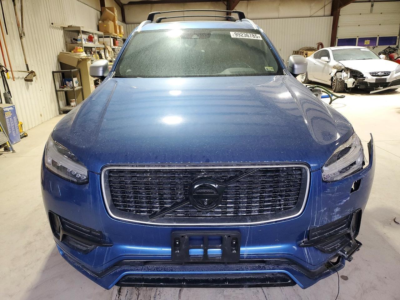 2017 VOLVO XC90