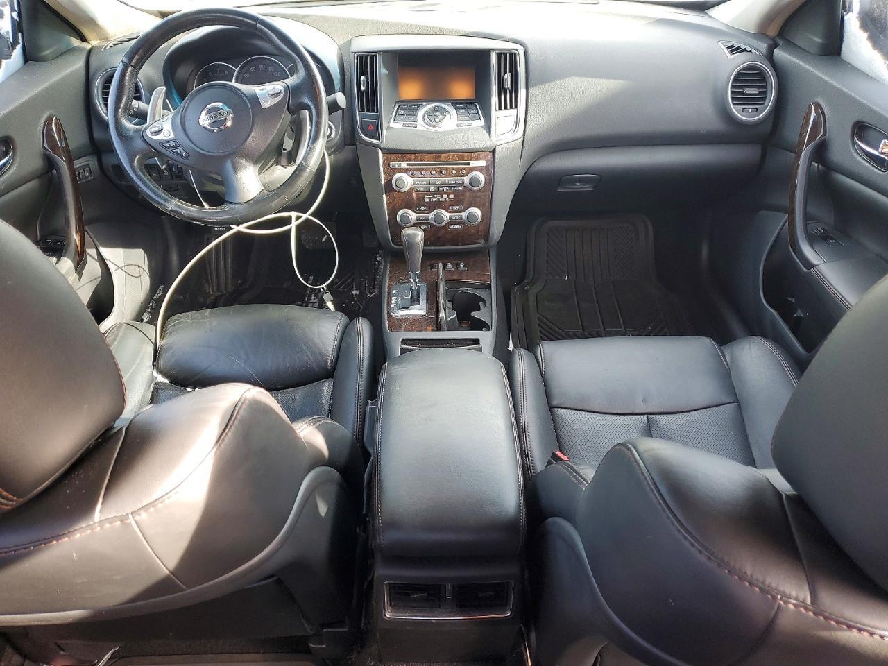 2010 NISSAN Maxima
