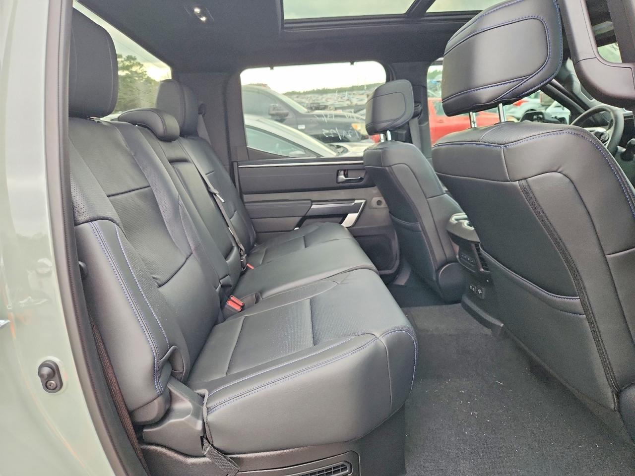 2025 TOYOTA TUNDRA