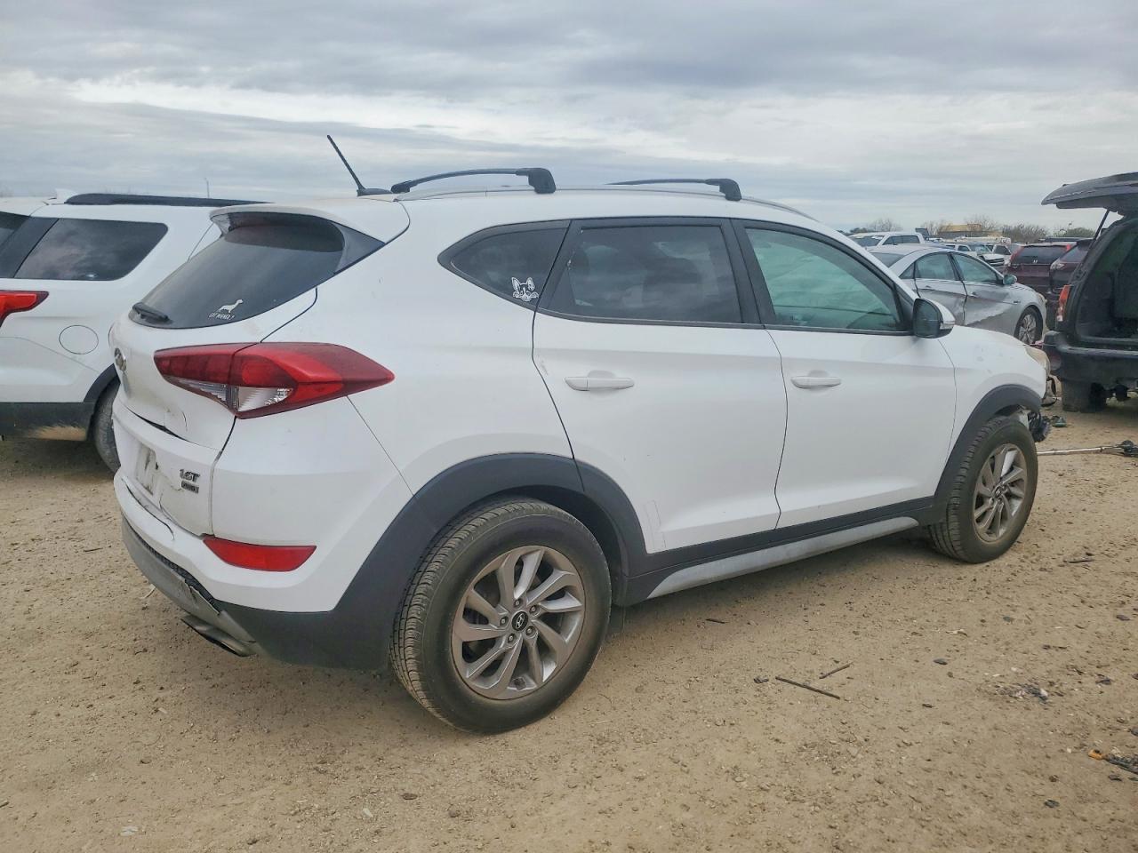 2017 HYUNDAI TUCSON