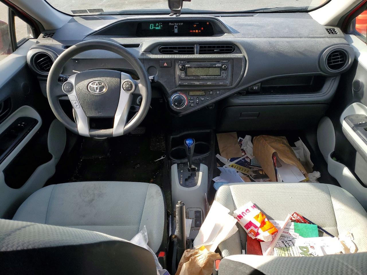 2012 TOYOTA Prius c