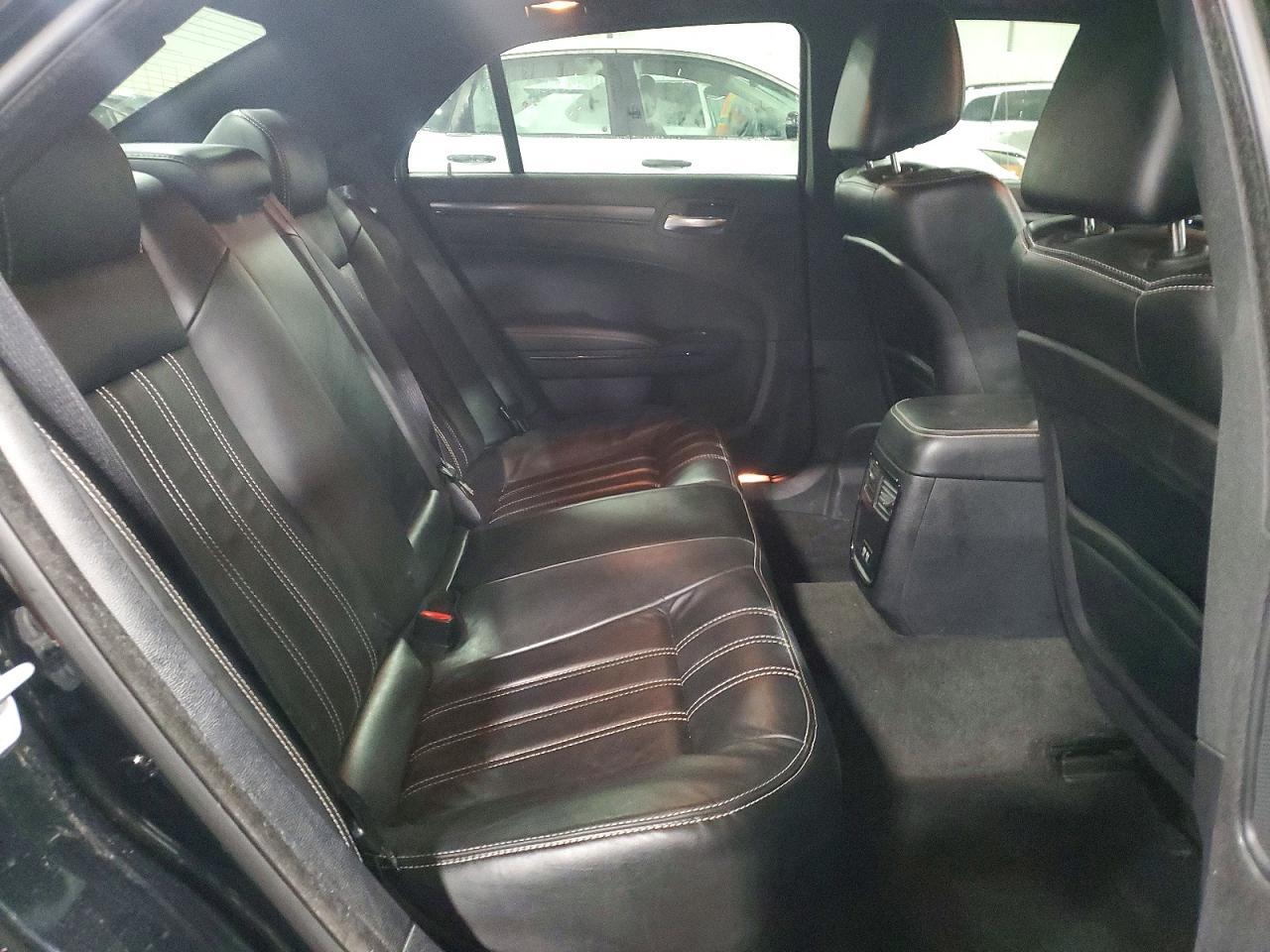 2016 CHRYSLER 300