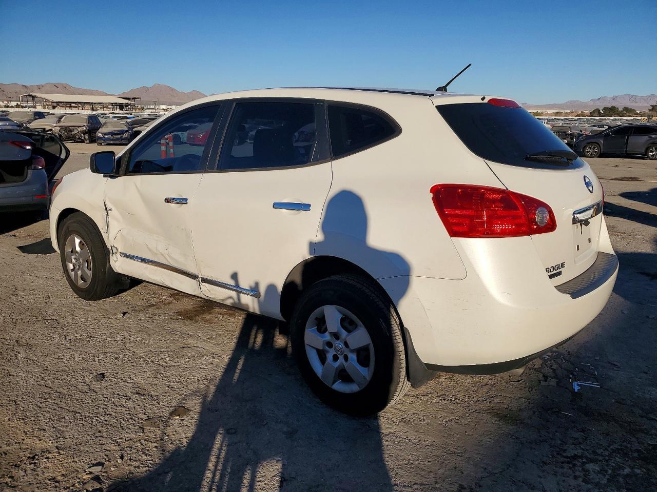 2014 NISSAN ROGUE