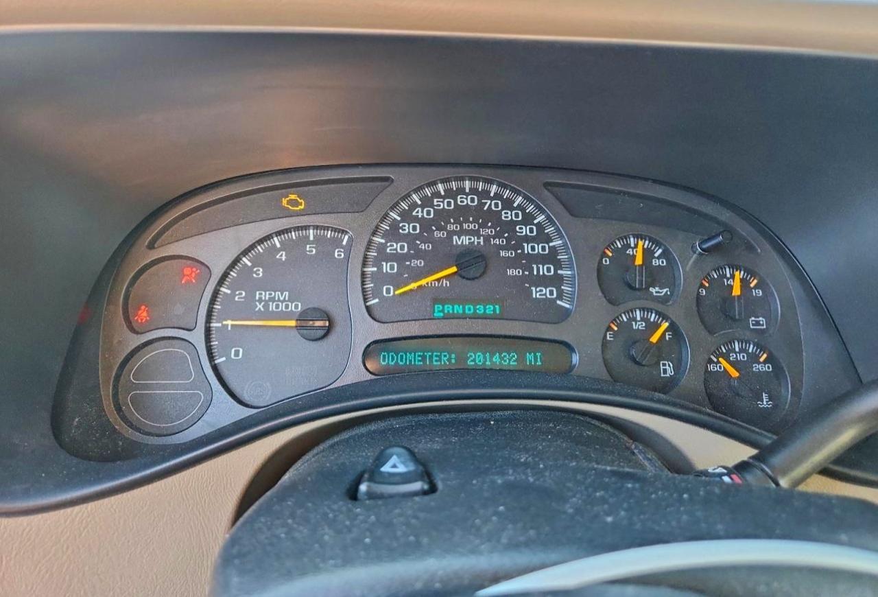 2003 CHEVROLET Suburban
