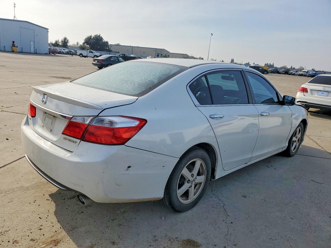 2015 HONDA ACCORD