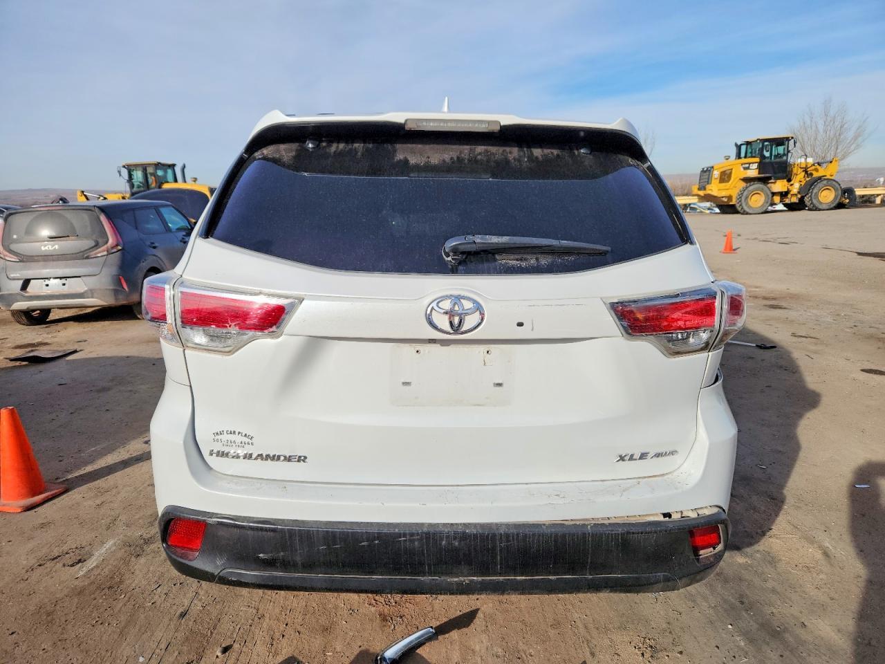 2016 TOYOTA HIGHLANDER