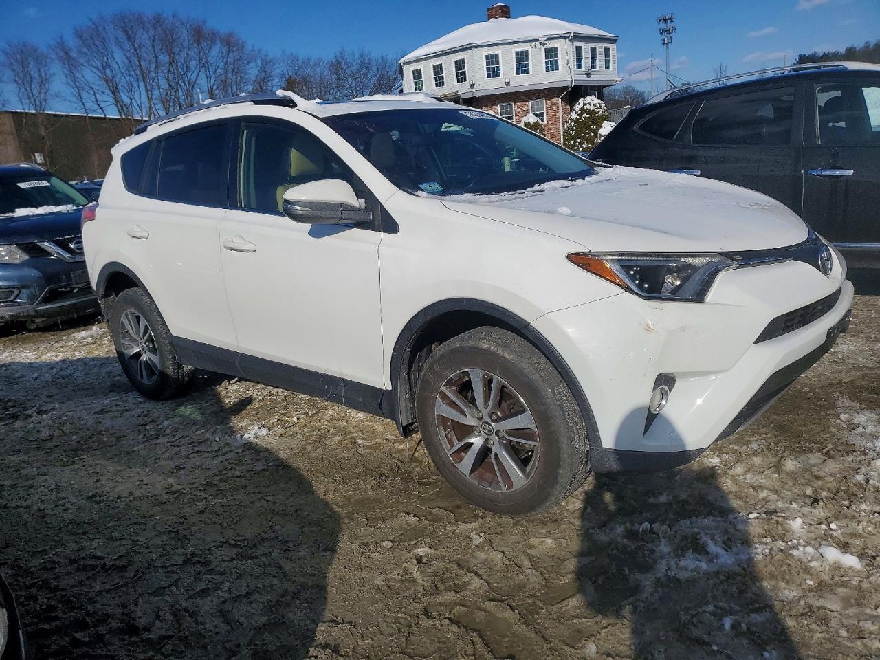 2016 TOYOTA RAV4