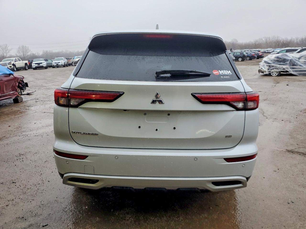 2022 MITSUBISHI outlander