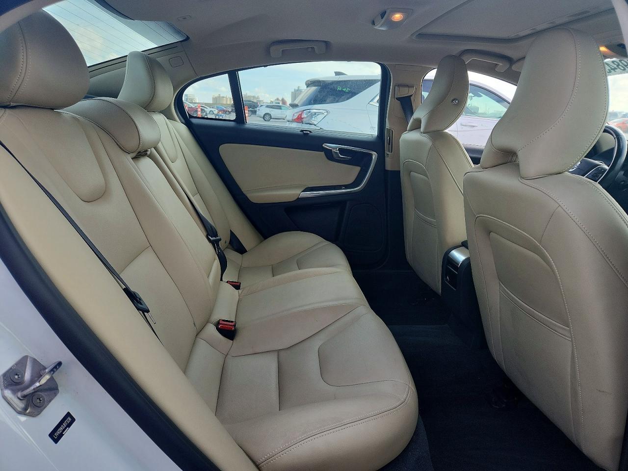 2018 VOLVO S60