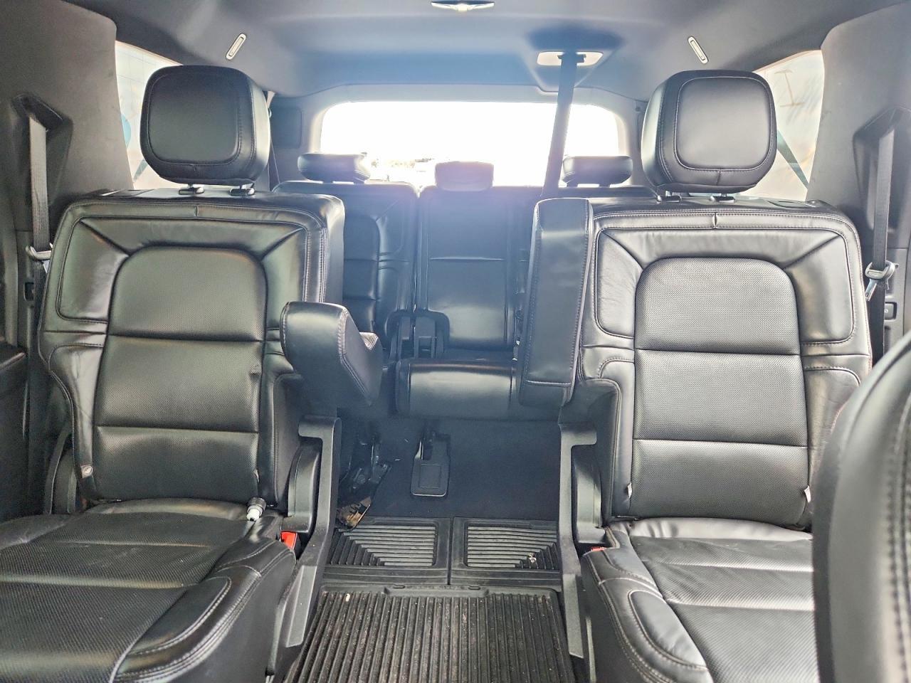 2021 LINCOLN Navigator