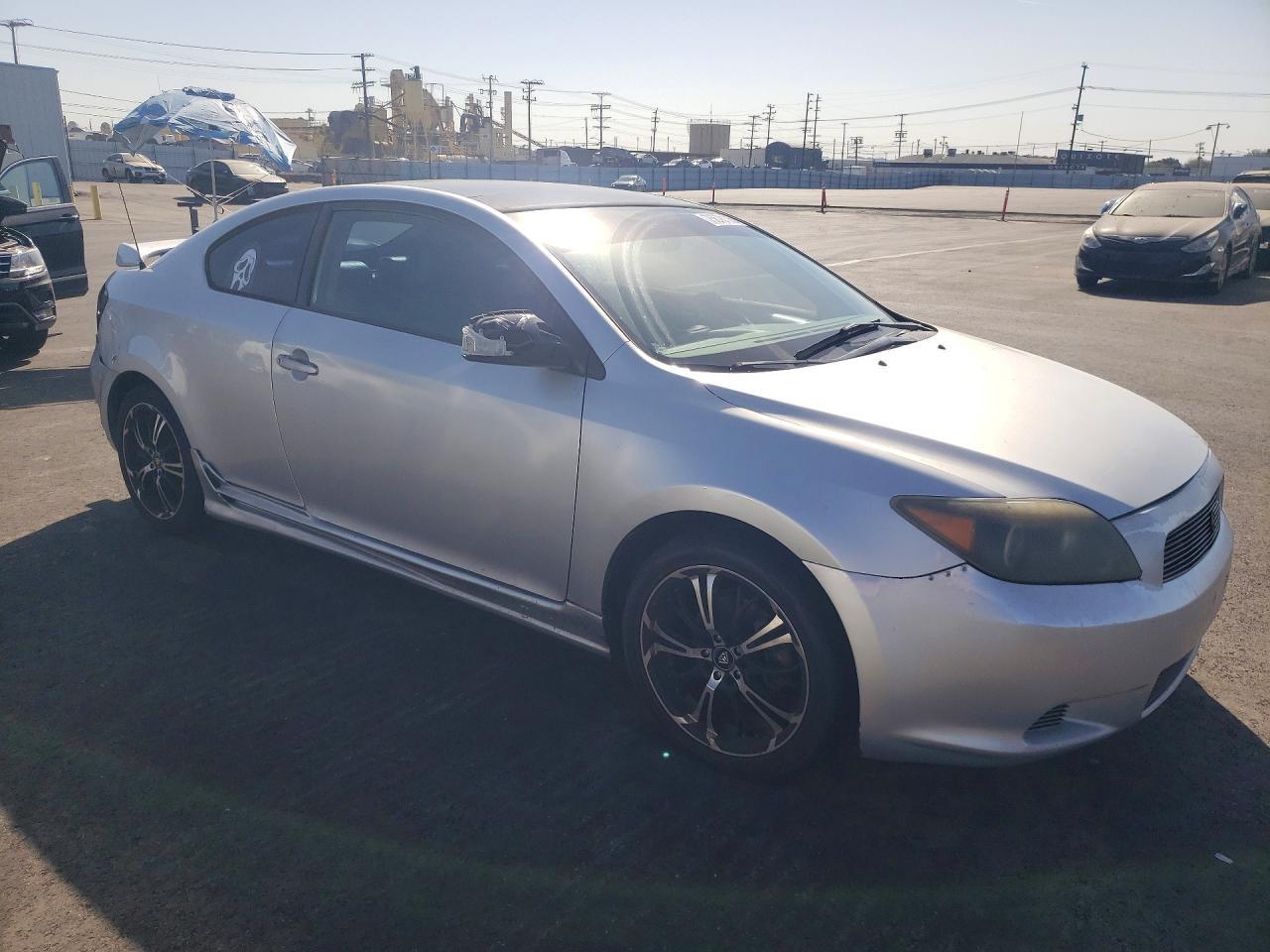 2006 TOYOTA SCION