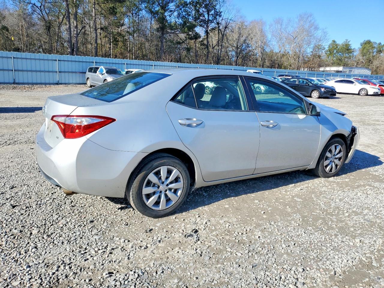 2015 TOYOTA COROLLA