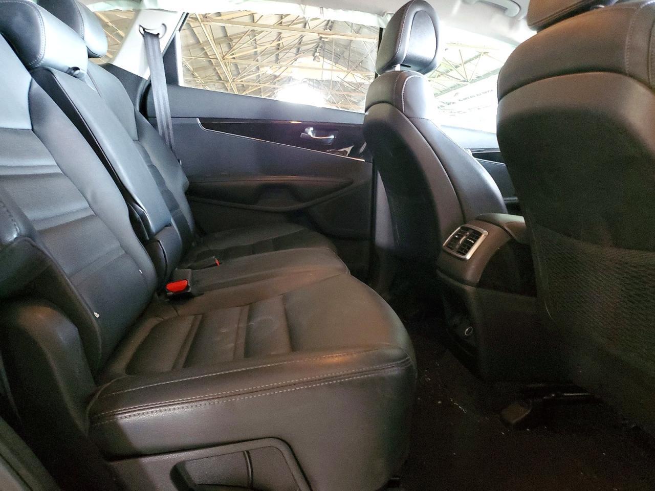 2016 KIA SORENTO